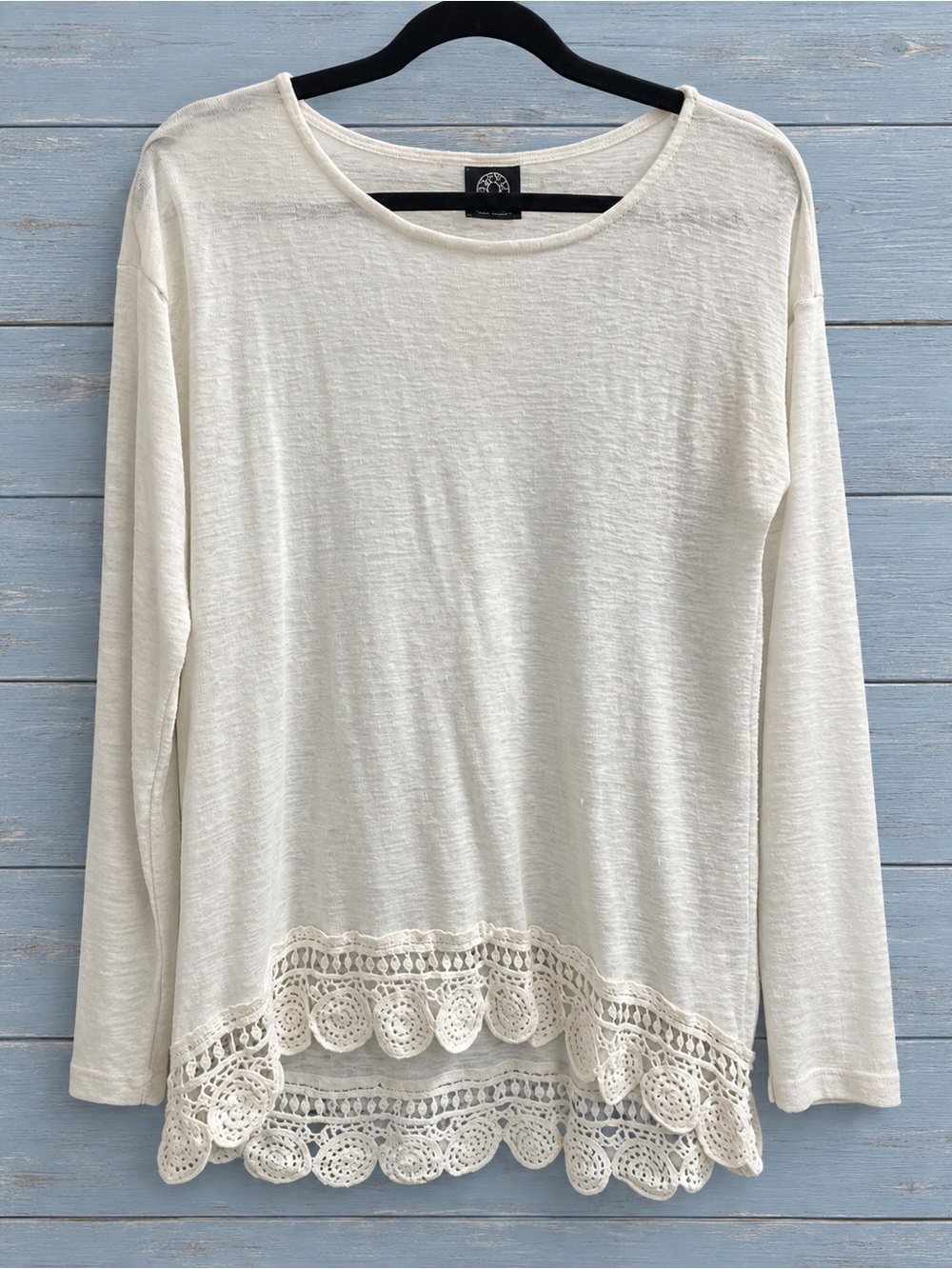 Women’s Cream Long-Sleeve Lace Hem Top S